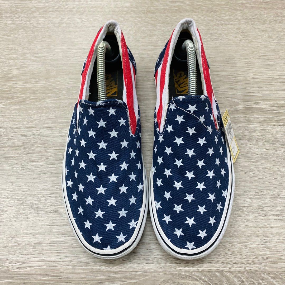 VANS SLIP ON AMERICAN FLAG Men s Fashion Footwear Sneakers on Carousell