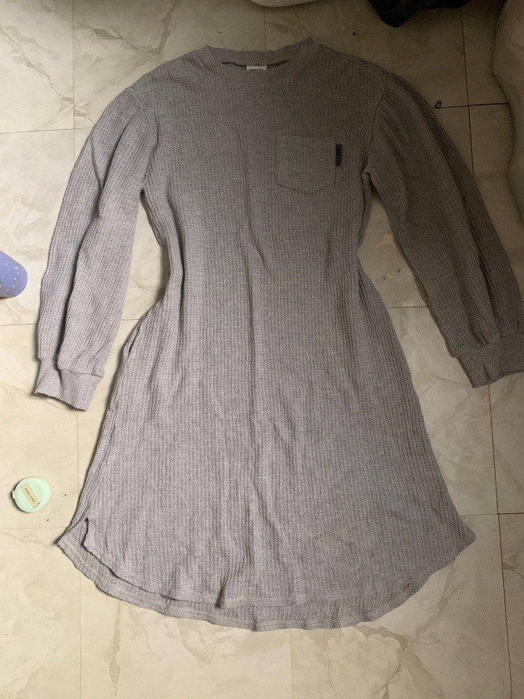 Waffle Longsleeves Dress (Category: Dresses) located in Taguig. Submitted by askgue (Listing ID 1314637089, Image 1). Description: 32” Length Breeze ang brand. From Japan With pocket.