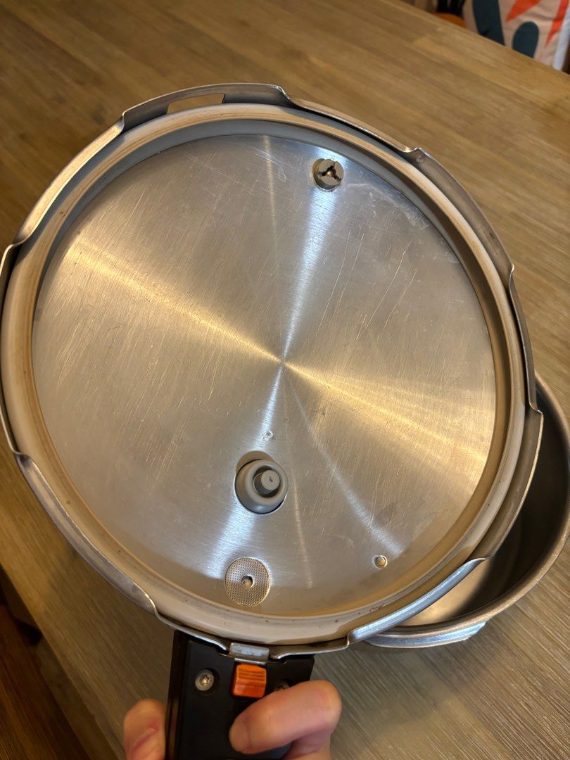Wmf pressure cooker 4.5 litre clearance