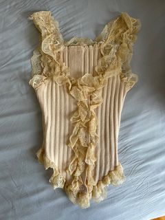 (Category: ) located in . Submitted by cherry.closet (Listing ID 1314592213, Image 1). Description: .