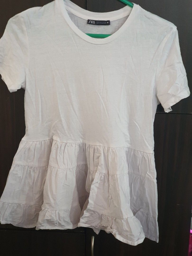 Zara white Shirt (Category: Shirts) located in Manila. Submitted by mane_13 (Listing ID 1314625849, Image 1). Description: Bought here but does not fit me, selling low.