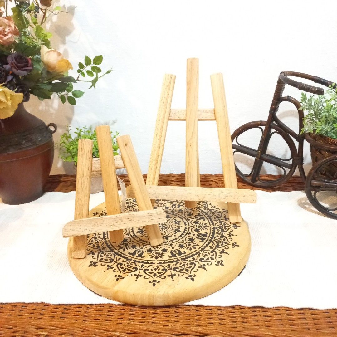 2pcs mini daiso wooden easel (Category: Craft Supplies & Tools) located in Dasmarinas. Submitted by millennialmeetsvintage (Listing ID 1314866414, Image 1). Description: unused solid rubber wood material fixed price 📌shipping via lalamove only 📌no reservations, first-to-pay basis 📌no physical store, no walk-ins 📌ships from dasma cavite 📌no COD transactions.