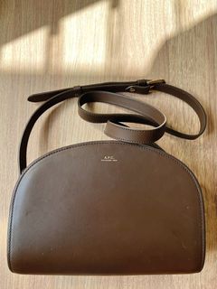 （分類：）位於 。 由 lolopat 提交（商品編號 1314827412，圖片 1）。簡介： 。