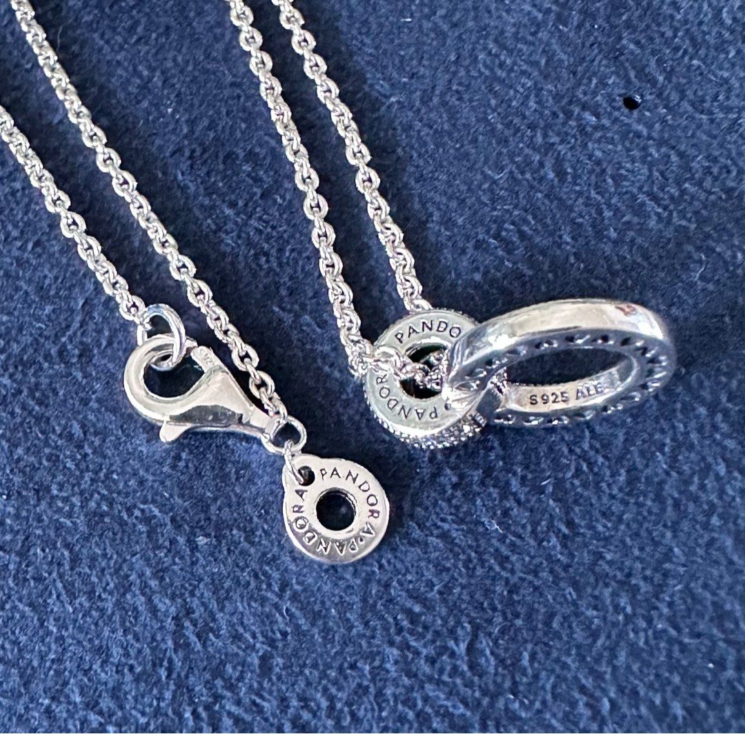 Pandora two circle necklace top