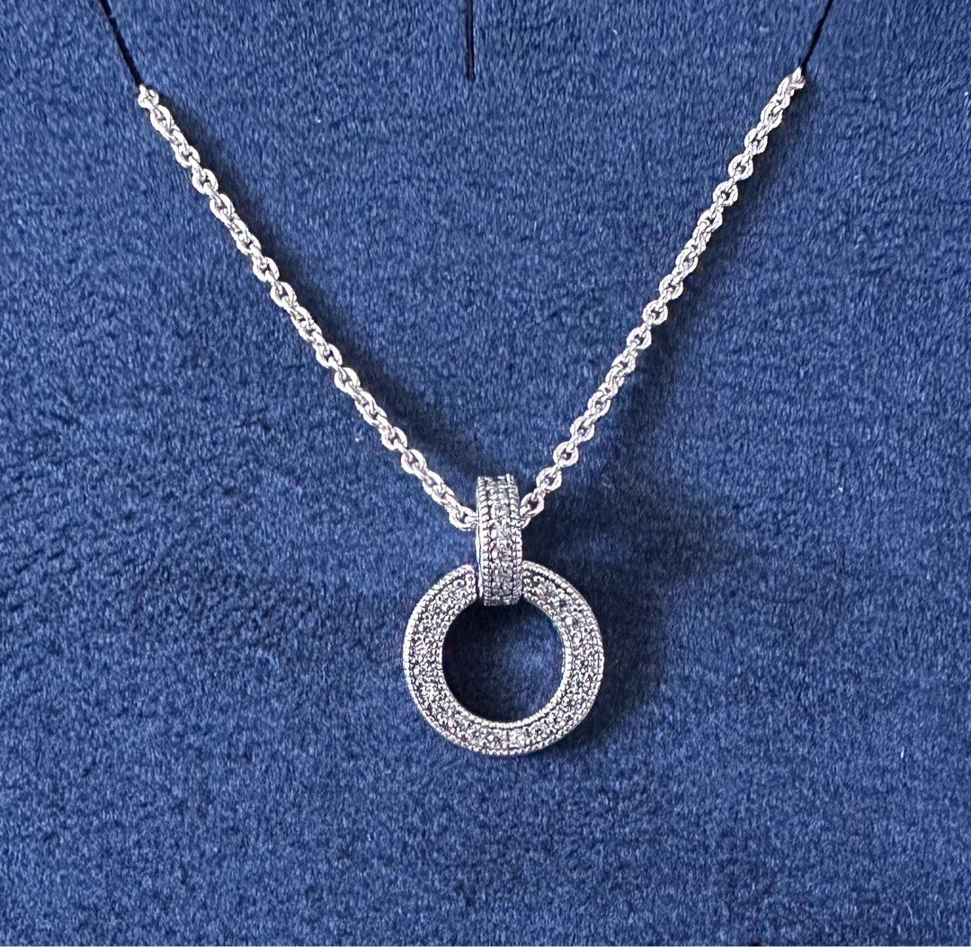 Pandora double circle necklace top