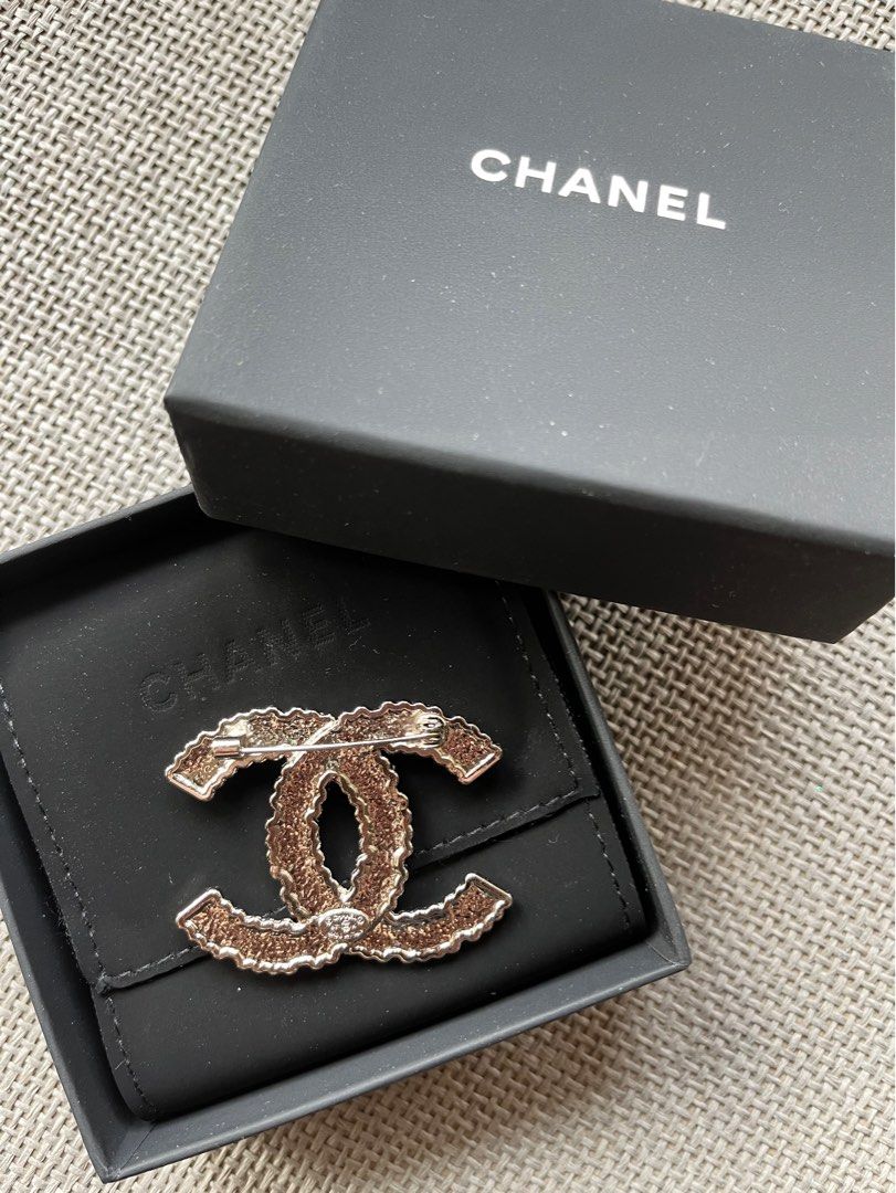 Chanel diamante brooch online