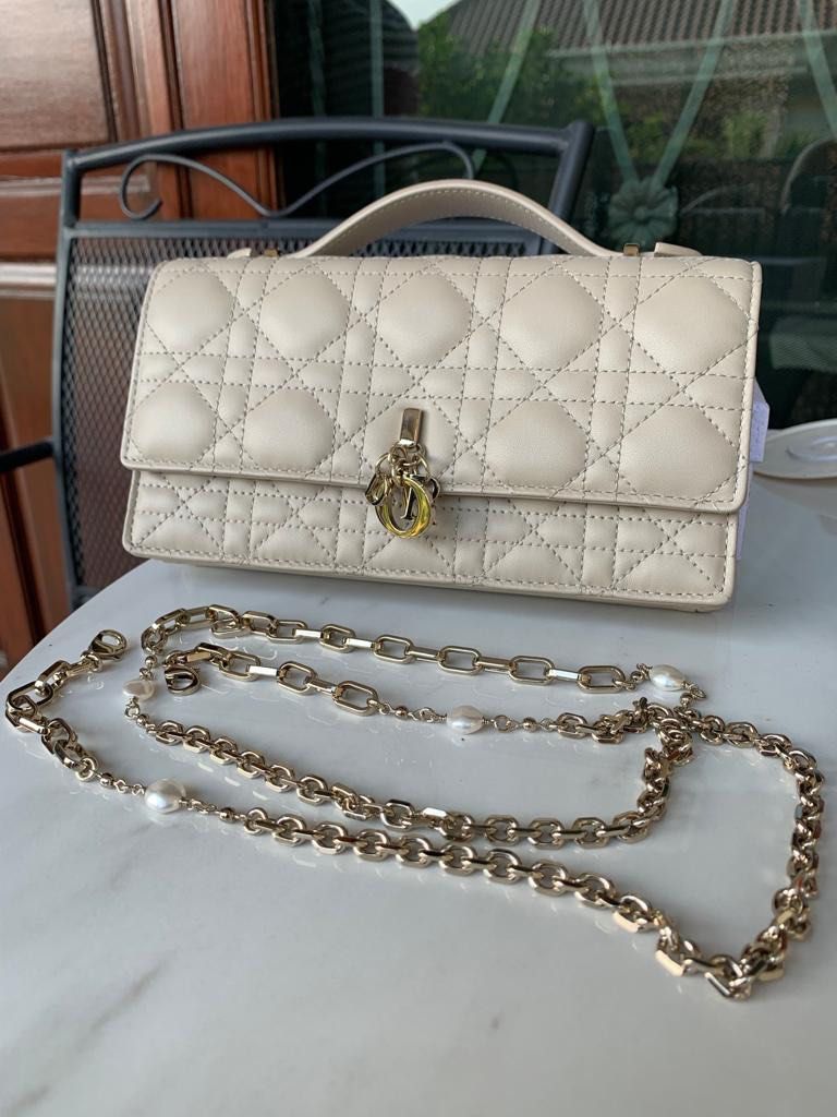 Dior mini bag woc