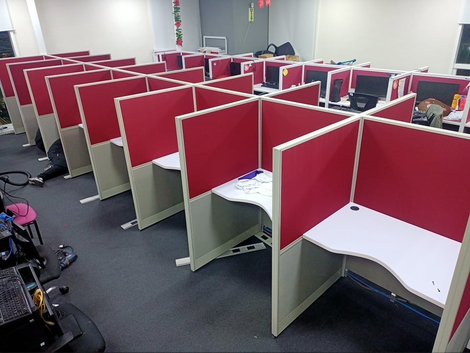 Fish Bone type Office Cubicles - Full Fabric partition - office ...
