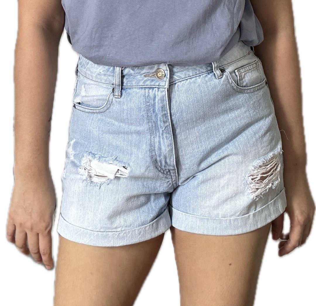 Size 27 shorts in us store