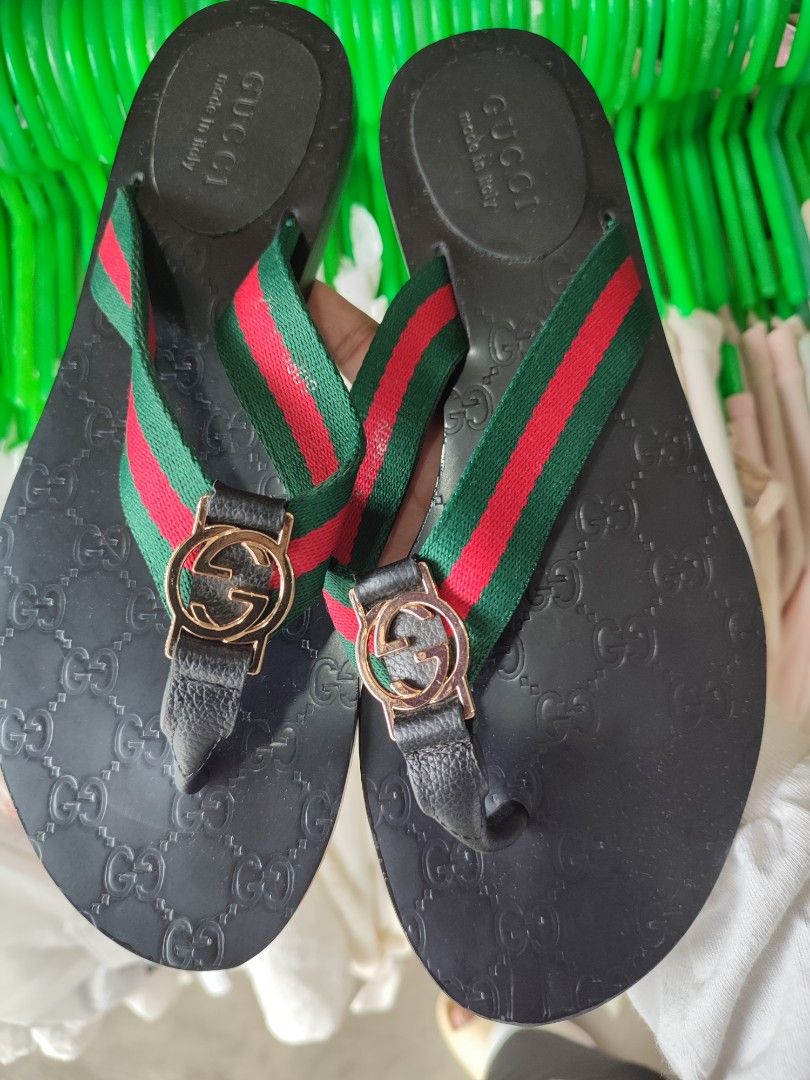 Gucci ladies flip flops hotsell