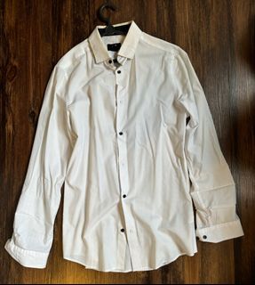 (Category: ) located in . Submitted by thrift_shirts (Listing ID 1314760514, Image 1). Description: .
