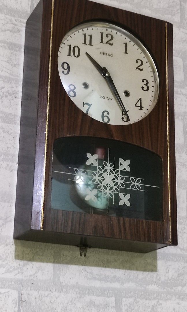 Jam Dinding Antik Seiko 2 Lubang