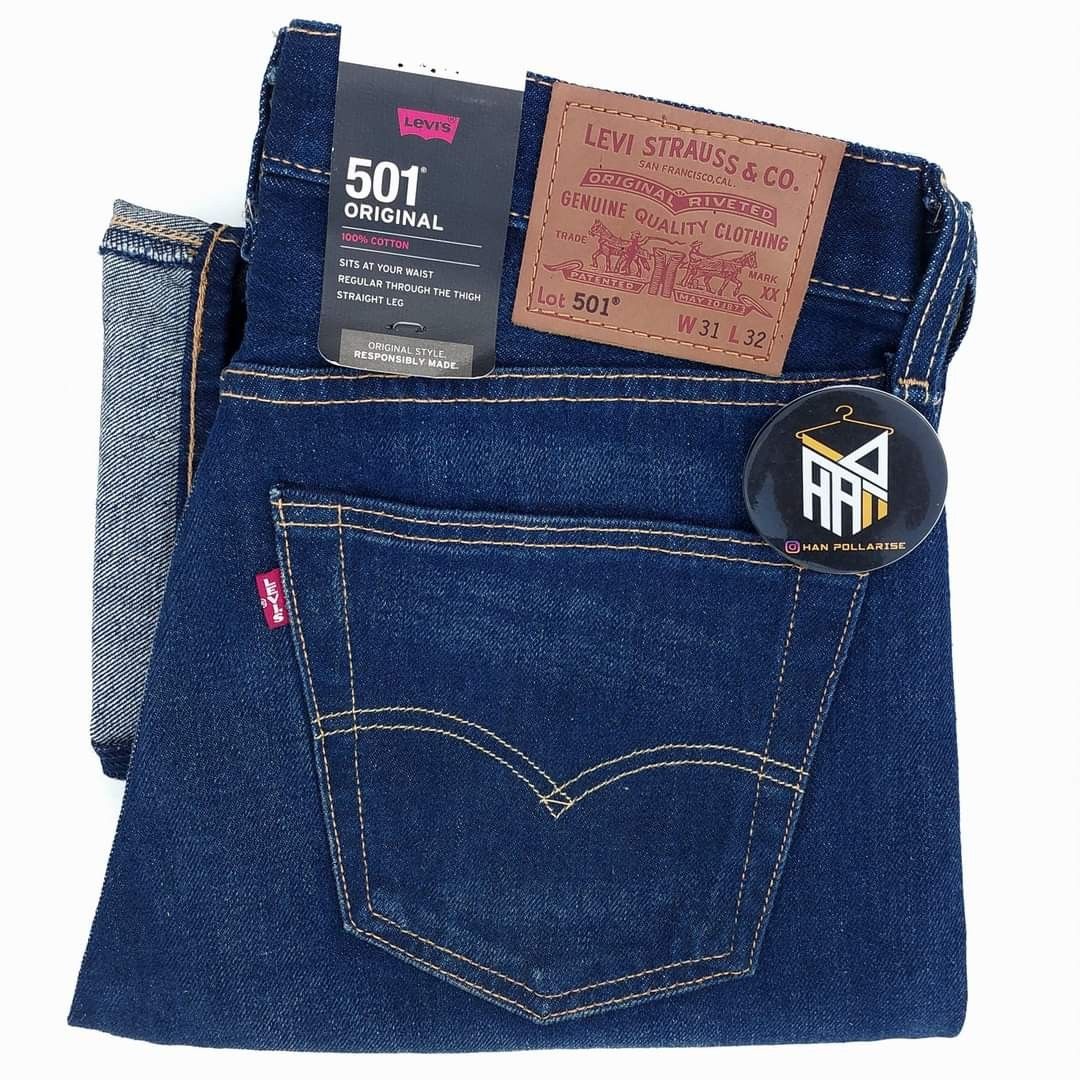 Levis 501 Straight Leg fit Jeans, Fesyen Pria, Pakaian Bawahan