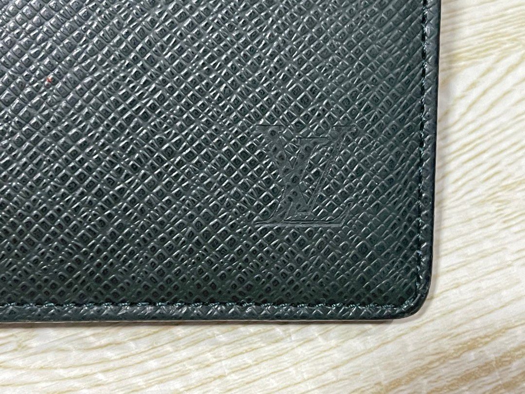 louis vuitton agenda large (Category: Community) located in Calamba. Submitted by thriftingoverload (Listing ID 1314890942, Image 3). Description: plus shipping fee.