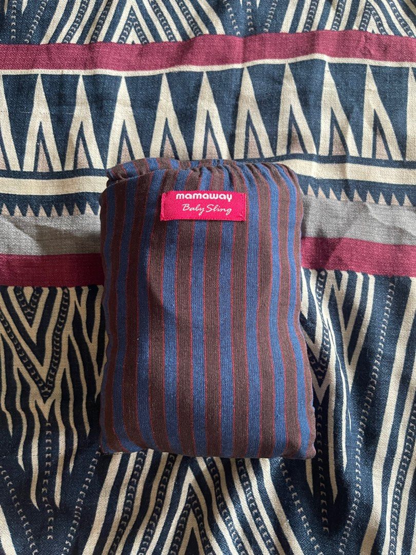M maway Hugaroo Ring Sling Babies Kids Babies Kids Fashion on Carousell