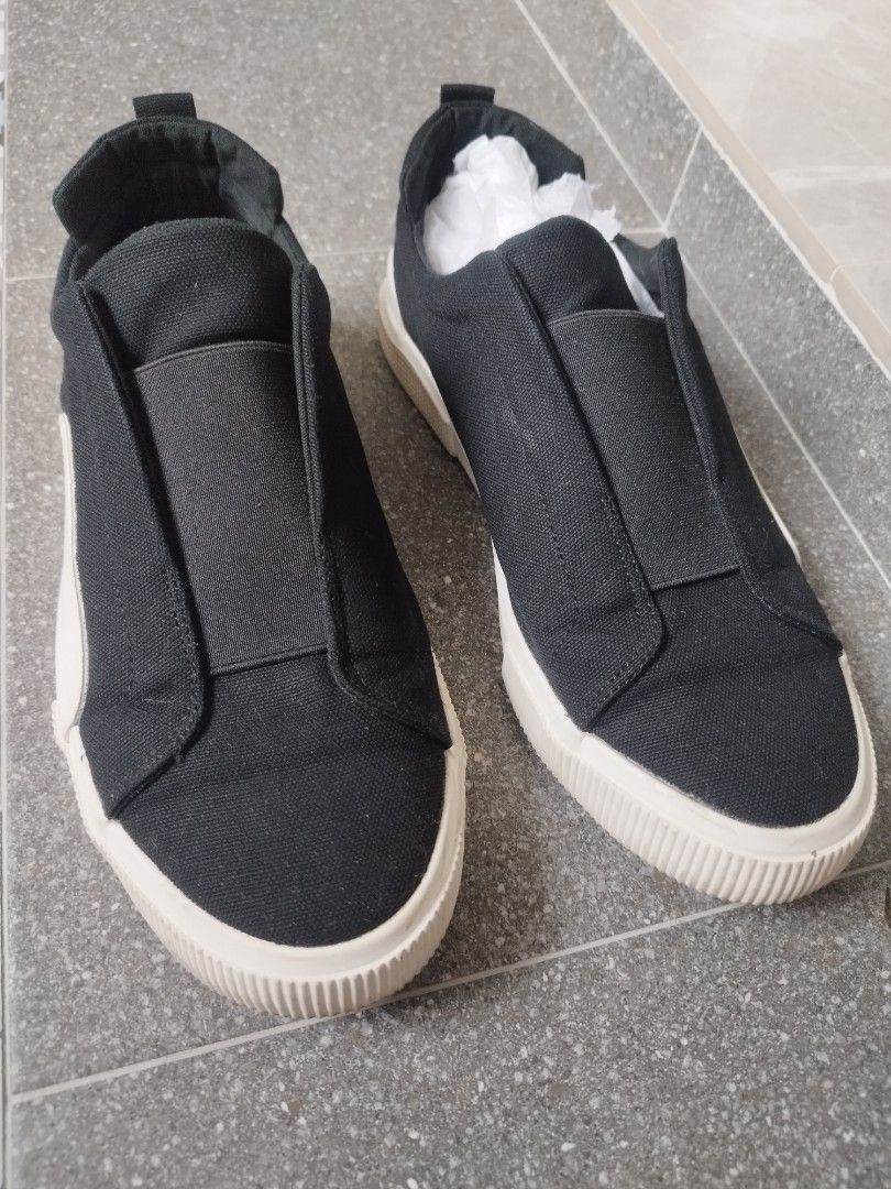 Wrong casual shoes cheap