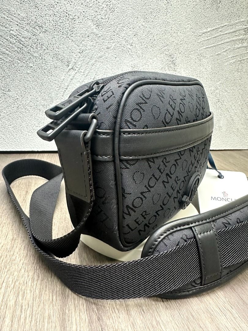 Moncler Tech Crossbody Bag for Men in Black 5L00008 M2155