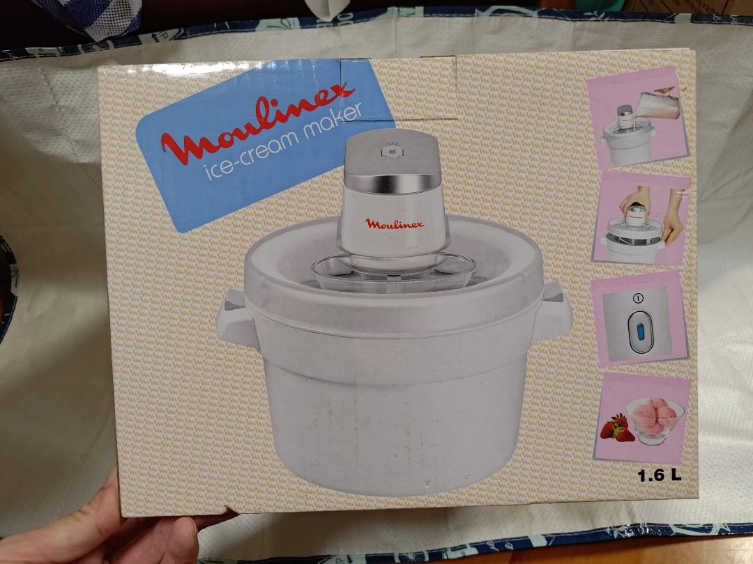 Moulinex ice cream maker top