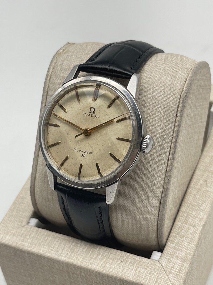 Omega Seamaster Diamond Cut Glass Leather Strap (Category: Men's Watches) located in Manila. Submitted by _classicwatchcollection (Listing ID 1314775119, Image 2). Description: FS: Omega Seamaster Diamond Cut Glass Leather Strap Php: 35,000 Condition: 9/10 (Goodworking) Movement: Mechanical (Hand Winding) Case size: 35mm Unit Only. Pm or Contact 09063027061 for inquiries..