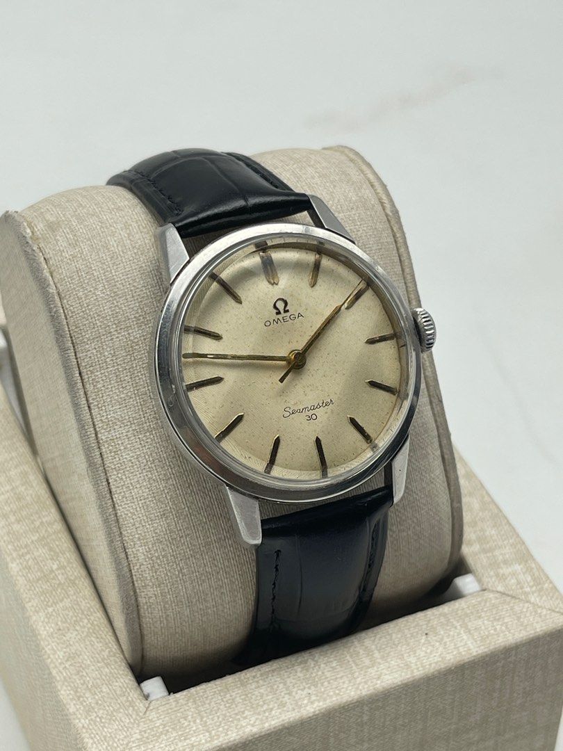 Omega Seamaster Diamond Cut Glass Leather Strap (Category: Men's Watches) located in Manila. Submitted by _classicwatchcollection (Listing ID 1314775119, Image 3). Description: FS: Omega Seamaster Diamond Cut Glass Leather Strap Php: 35,000 Condition: 9/10 (Goodworking) Movement: Mechanical (Hand Winding) Case size: 35mm Unit Only. Pm or Contact 09063027061 for inquiries..
