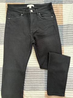 (Category: ) located in . Submitted by _closetdeclutter (Listing ID 1314808673, Image 1). Description: .