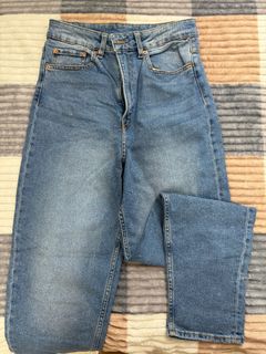 (Category: ) located in . Submitted by _closetdeclutter (Listing ID 1314807389, Image 1). Description: .