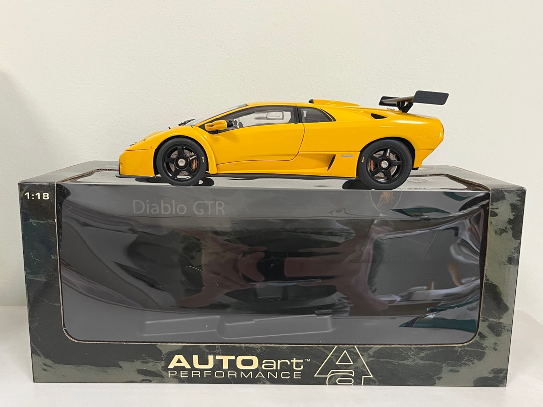 AUTOart Lamborghini Diablo GTR yellow 1/18, Hobbies & Toys, Toys ...