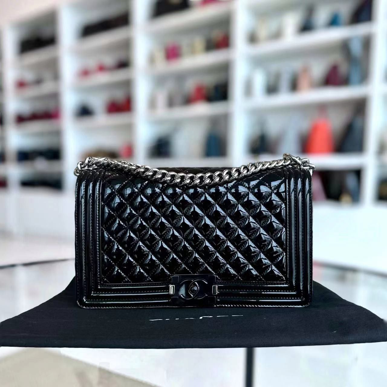 Chanel boy calfskin hotsell