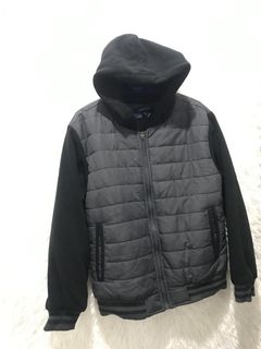 (Category: ) located in . Submitted by amirthriftcollection (Listing ID 1314778764, Image 1). Description: .