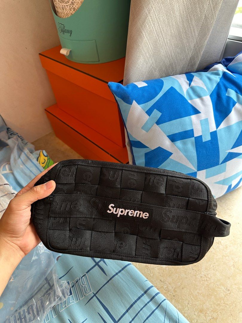 美品 Supreme Woven Utility Bag SS24 黒 ブラック Supreme SS24 Woven Utility Bag Black Colour, 名牌, 手袋及銀包
