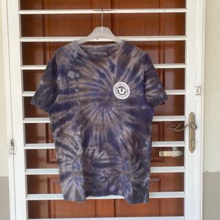 (Category: ) located in . Submitted by legvesstore (Listing ID 1314886399, Image 1). Description: .