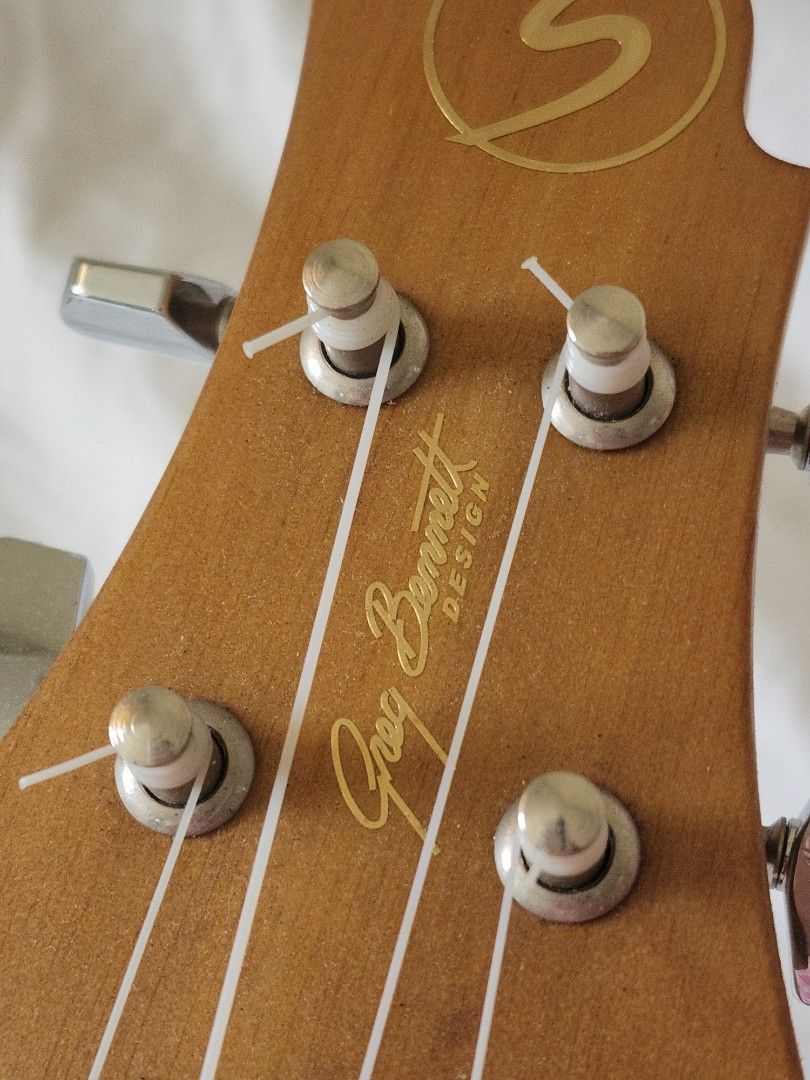 Ukulele Samick Greg Bennett Design with Case (Category: Musical Instruments) located in Quezon City. Submitted by mooneon (Listing ID 1314797980, Image 3). Description: great condition.