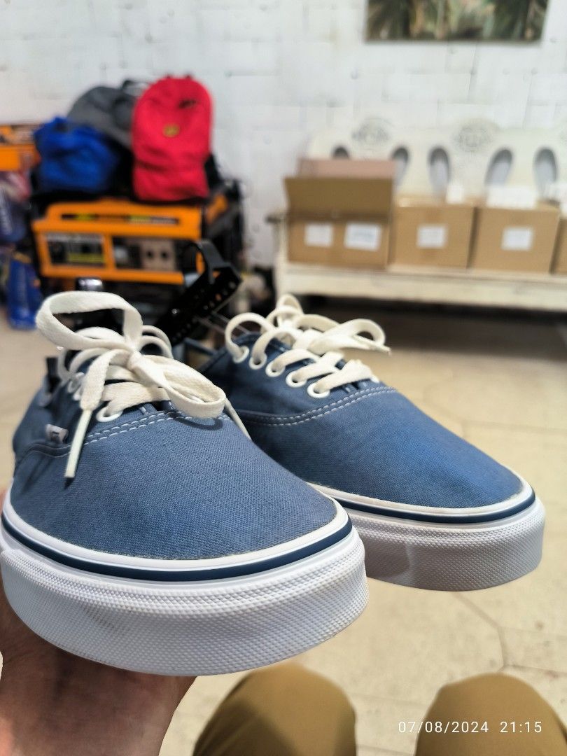 Blue off the wall vans sale