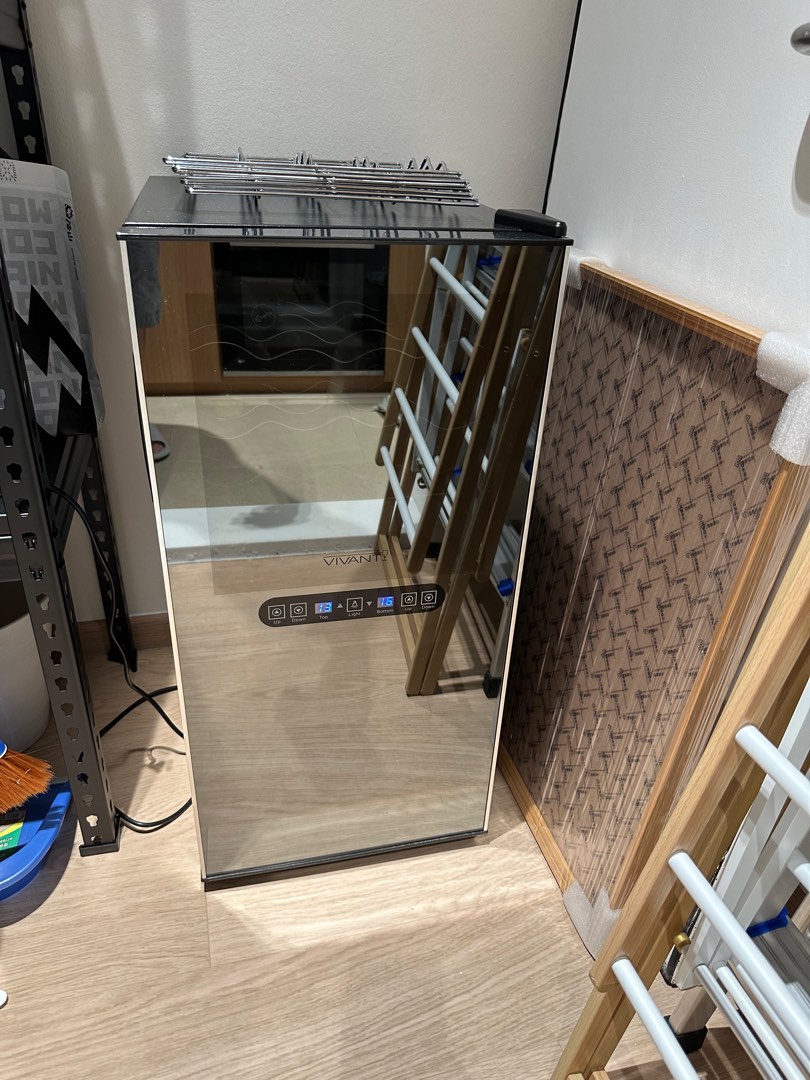 Vivant Wine Fridge (Dual Zone) 32 bottles, TV & Home Appliances