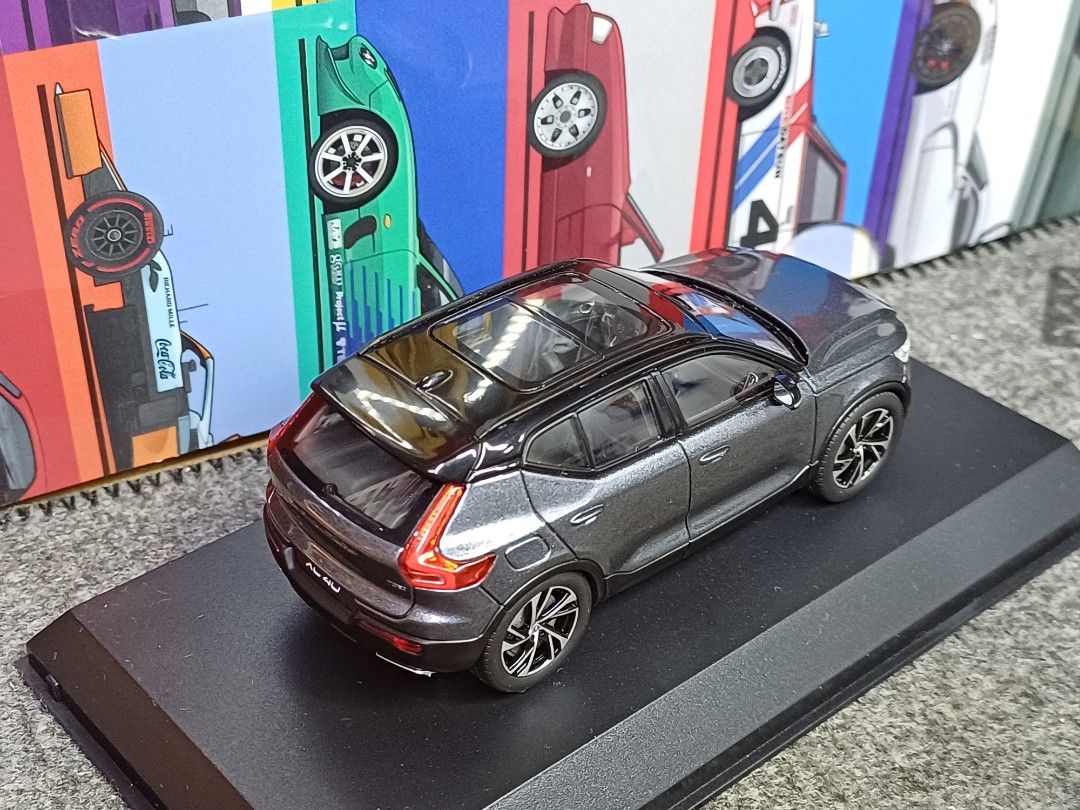 1/43 kyosho Volvo XC40 diecast 1:43, 興趣及遊戲, 玩具& 遊戲類