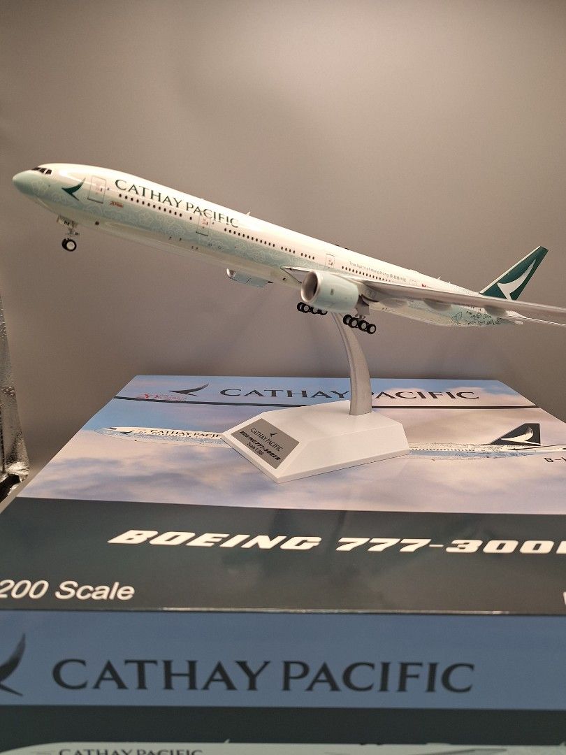 航空機・ヘリコプター WB Models 1:200 CATHAY B777-300ER B-HNK WB Models 1:200 CATHAY B777-300ER B-HNK Inflight WB-777-3-019