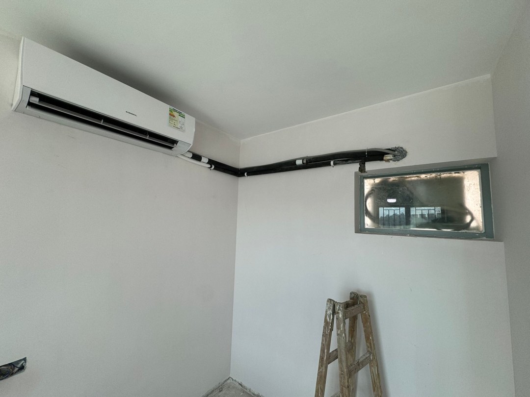 Install air conditioner at ViVocity, Tiu Keng Leng, Hong Kong62859981860995112