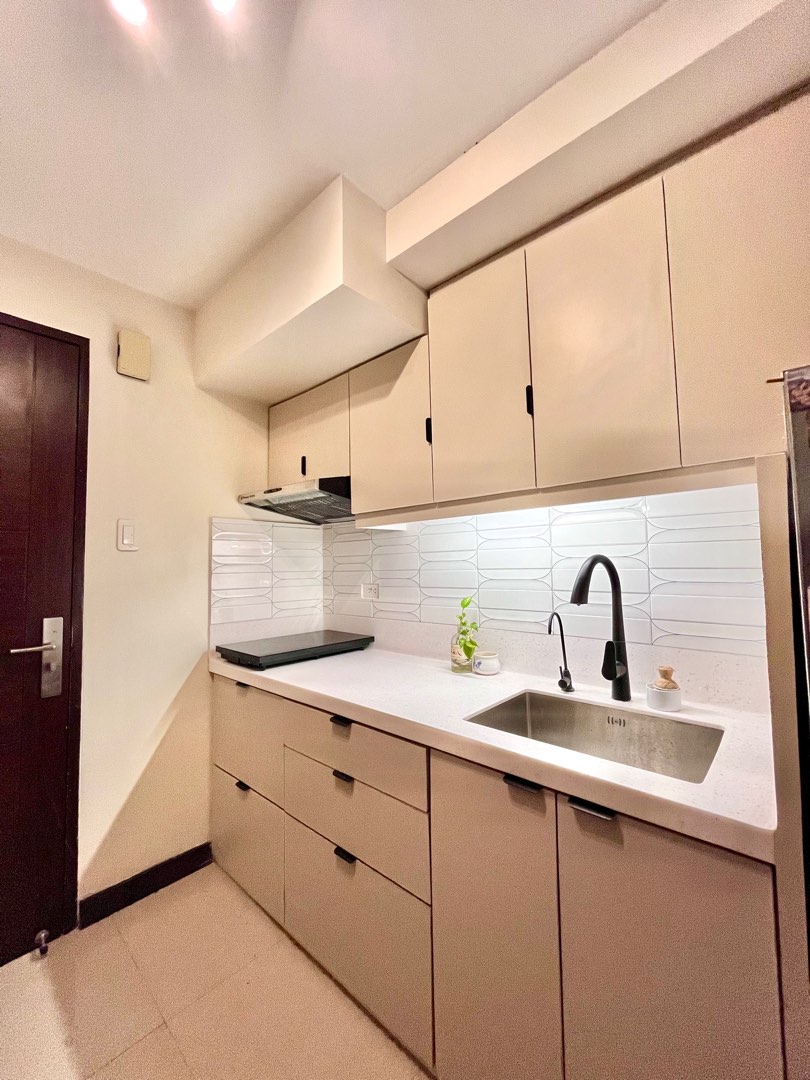 (Category: ) located in . Submitted by cesinn (Listing ID 1314977461, Image 1). Description: .