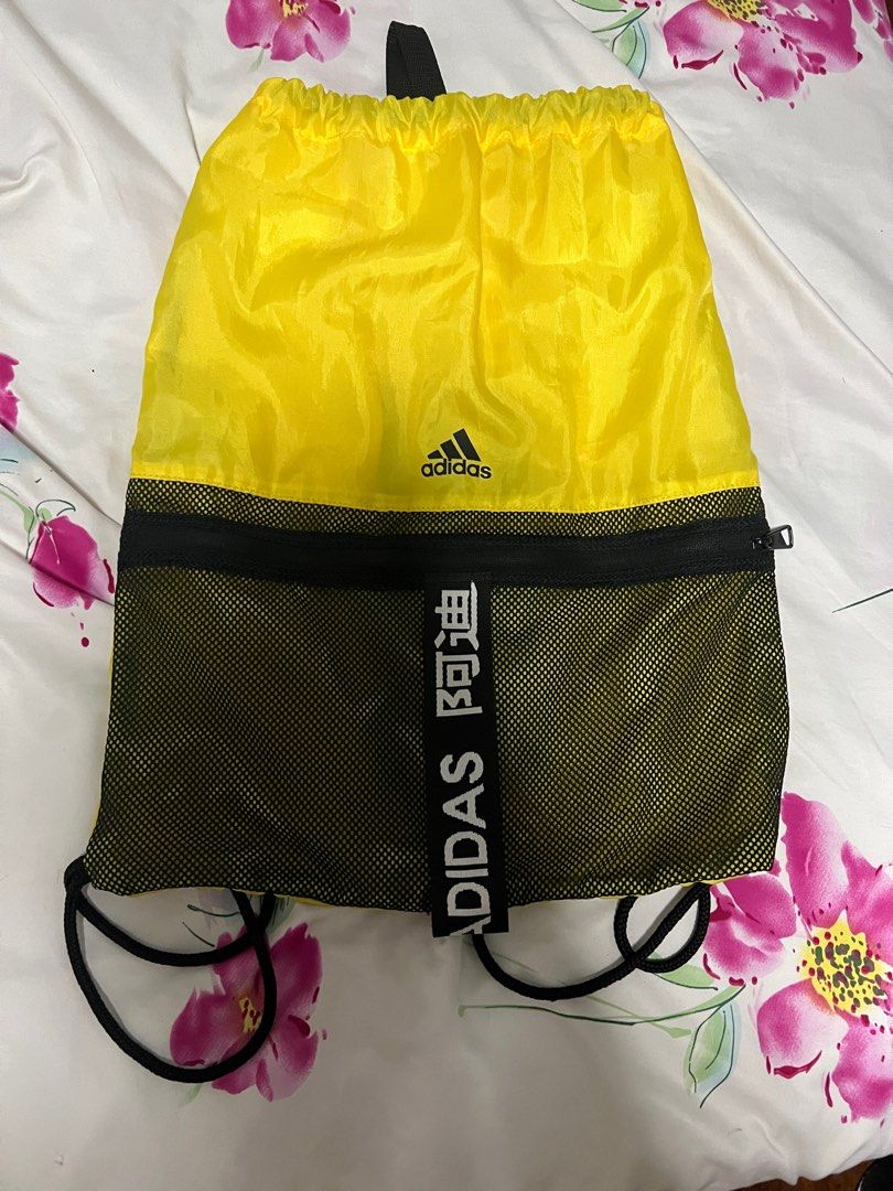 Adidas drawstring back in Yellow