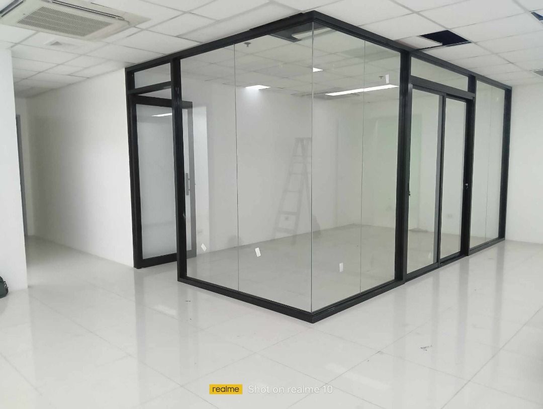 ALUMINUM & GLASS WORKS (Category: Locks, Doors & Gates) located in Manila. Submitted by deza.interiorsmanila (Listing ID 1314966524, Image 2). Description: 🌈See Details🌈 🤍Sliding Door 🤍Sliding Window 🤍Mirror & Top Glass 🤍Shower Enclosure 🤍Front Store 🤍Swing Door ✈️We Service Nationwide✈️ Booking & Inquiries kindly send us a message. thank you ☺️ .