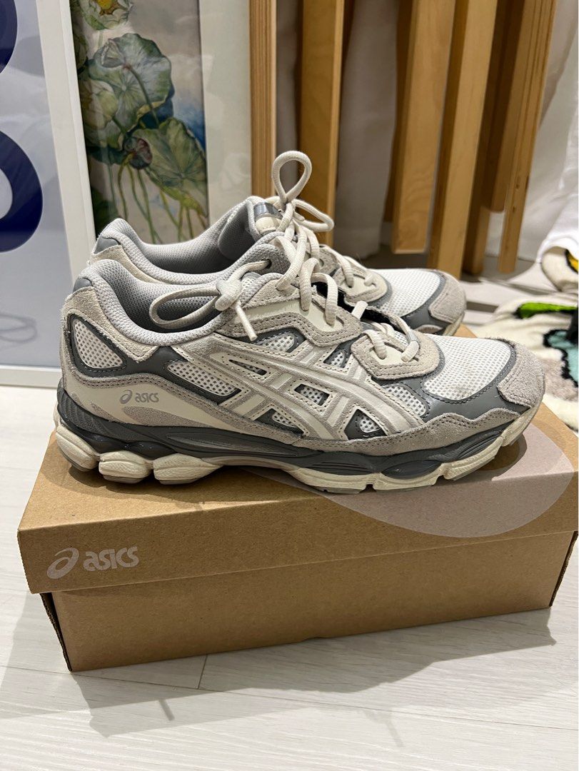 Asics GEL-NYC Oyster Cream (Category: Sneakers) located in Singapore. Submitted by panicstation (Listing ID 1315095782, Image 1). Description: Asics GEL-NYC oyster cream US7/UK6/EU40 Authentic bought from HBX Item is used, not worn often, selling as is.