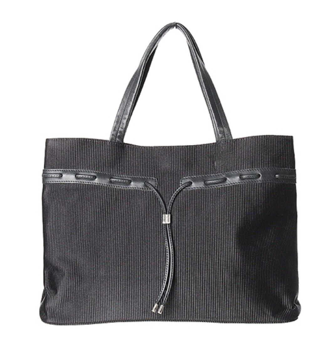 BALMAIN BLACK TOTE FROM JAPAN (Category: Luxury Bags & Wallets) located in Iriga City. Submitted by sybelshop (Listing ID 1314946619, Image 1). Description: BALMAIN BLACK TOTE FROM JAPAN PRELOVED.