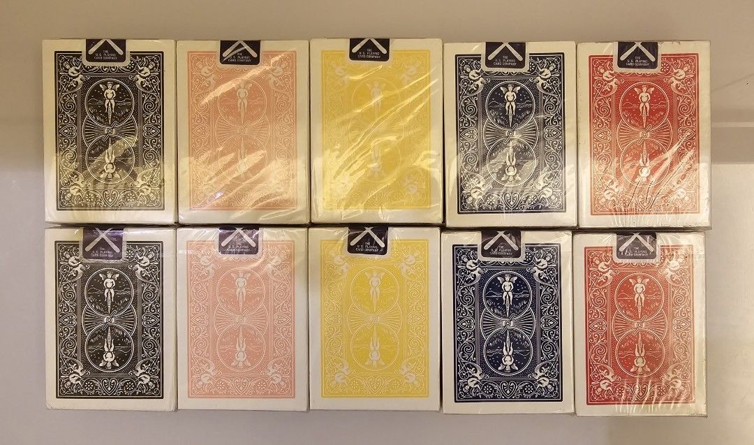 BICYCLE x ORIGINAL FAKE KAWS PLAYING CARDS SET, 興趣及遊戲
