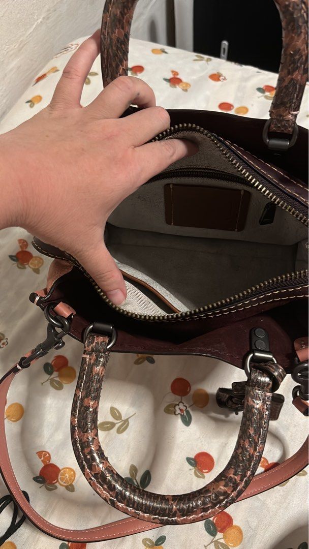 Coach rogue 25 pink deals