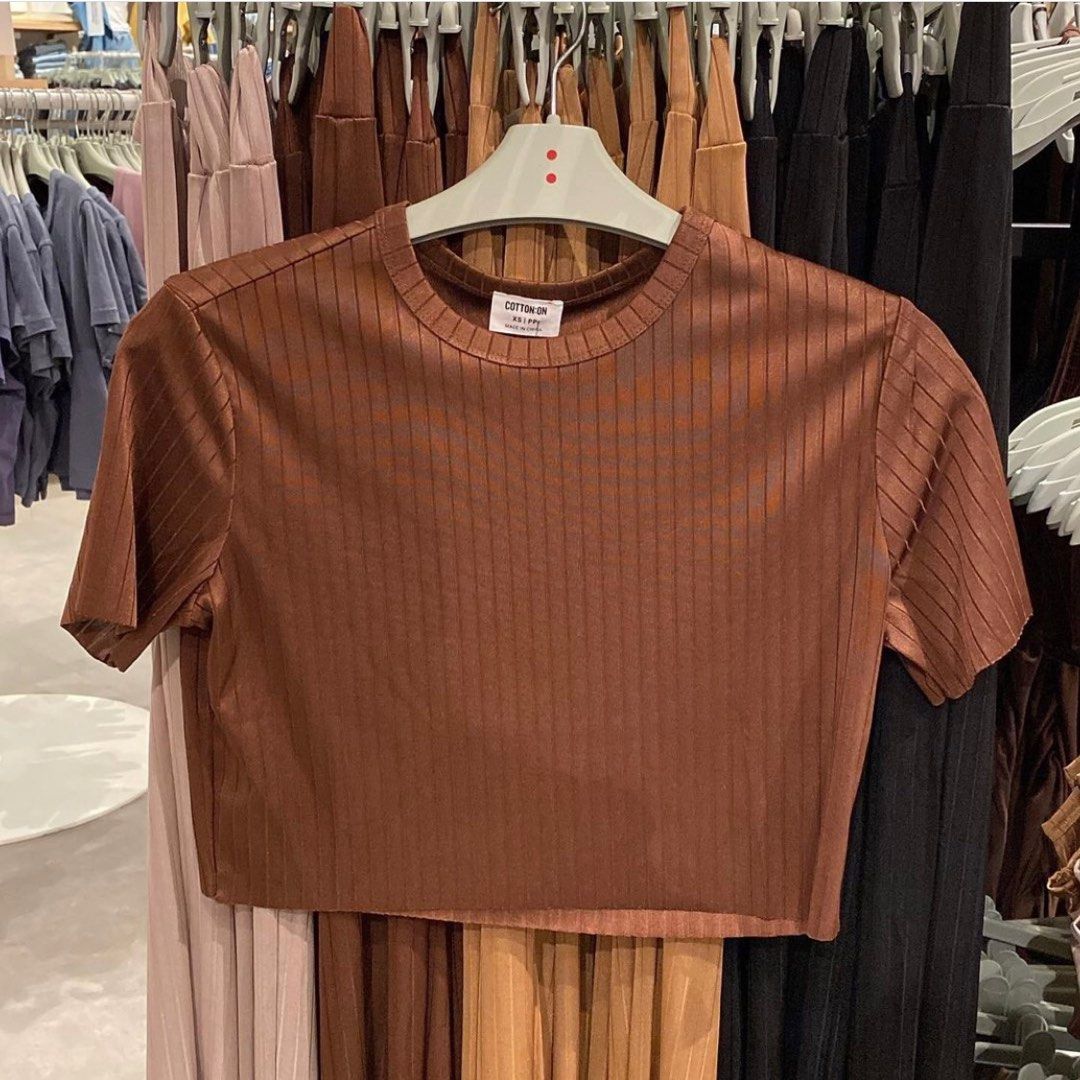 cotton on crew neck crop top (choco brown) (Category: Others Tops) located in Taguig. Submitted by hanzdeclutter (Listing ID 1315020331, Image 3). Description: used once :) 2 colors avail; •choco brown •beige both fits xs-s pay first - gcash lalamove / j&t sf starts at ₱45 📍taguig loc.
