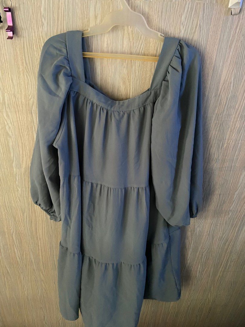 Dress (Category: Evening dresses & gowns) located in Manila. Submitted by badeth11 (Listing ID 1314974451, Image 3). Description: Color: Pastel Light Blue Size: Fit Medium to Large Rfs: Never been used .