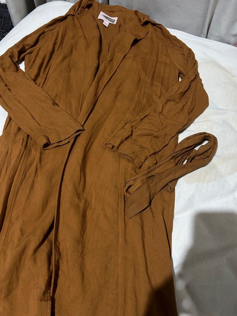 Forever 21 - Light Long Coat with Tie Belt (Category: Coats, Jackets and Outerwear) located in Caloocan City. Submitted by escolar (Listing ID 1315030983, Image 2). Description: Last photo actual when worn.
