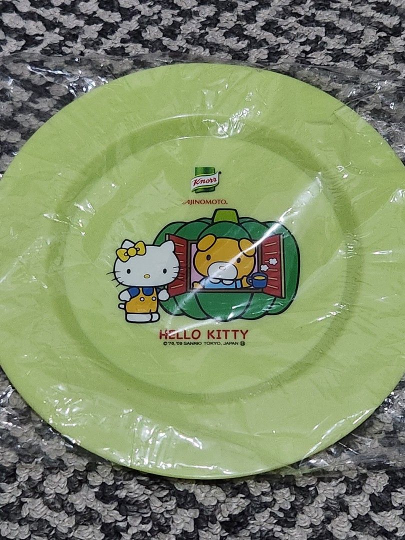 Hello Kitty Plates for Babies Set (Category: Weaning & Toddler Feeding) located in Imus. Submitted by veganistic (Listing ID 1315096123, Image 3). Description: 100% Japan Merch Good as new with spoons Approximately 20 cm in diameter.