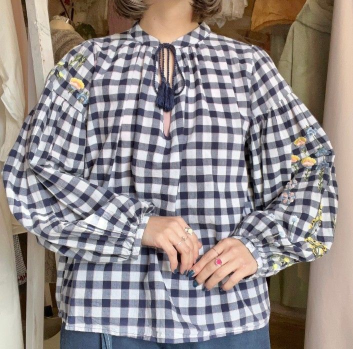 H M Bohemian Blouse Embroidered Fesyen Wanita Pakaian Wanita Atasan di Carousell