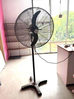 (Category: ) located in . Submitted by mzryn (Listing ID 1314953485, Image 1). Description: .